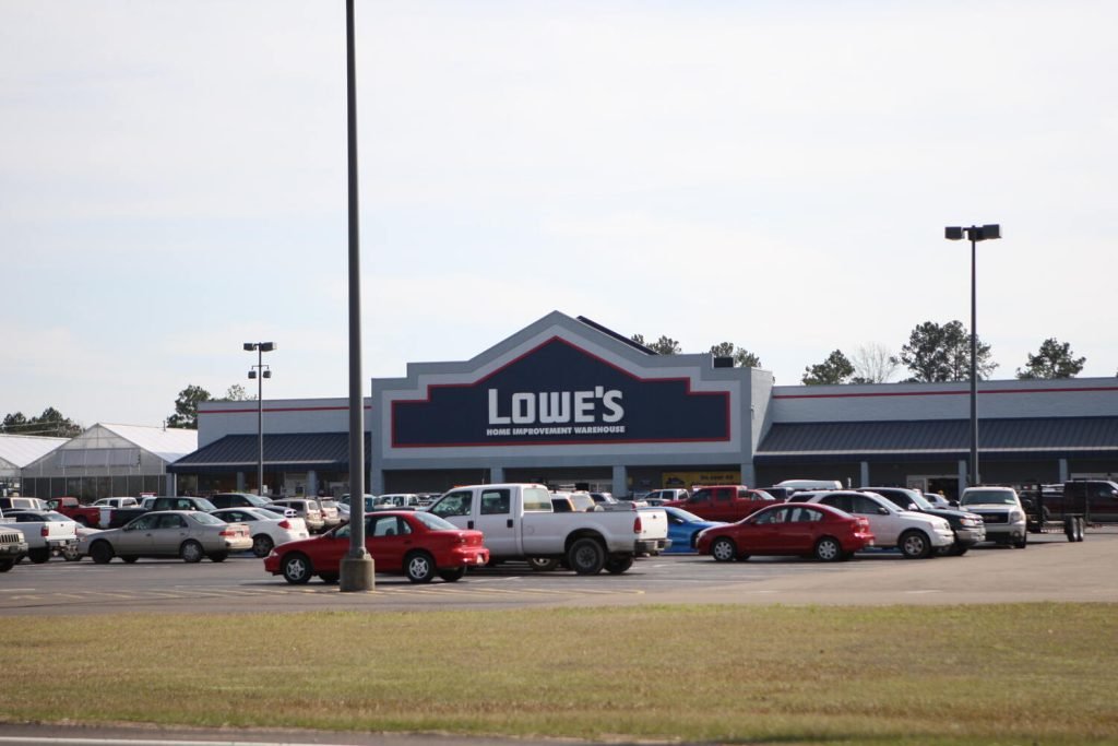 Does Lowes Have Curbside Pickup